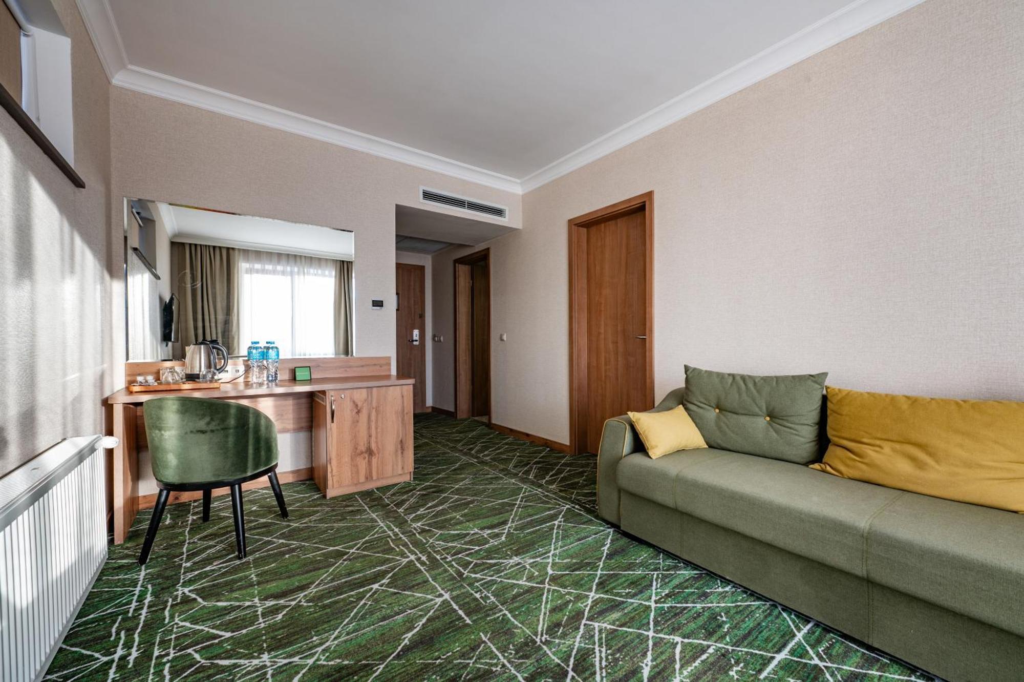 Готель Wyndham Garden Burabay Екстер'єр фото